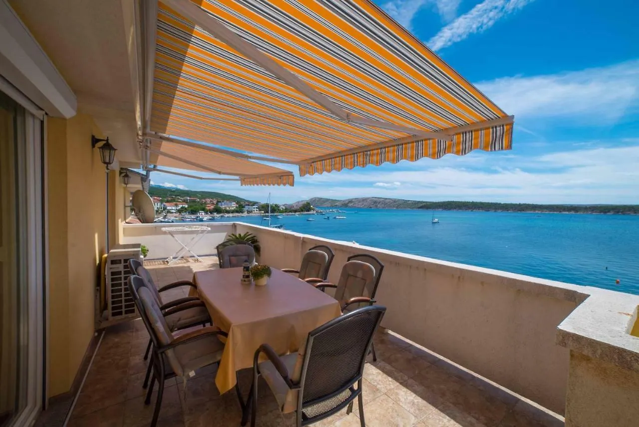 Captain'S Apartment Barbat na Rabu
