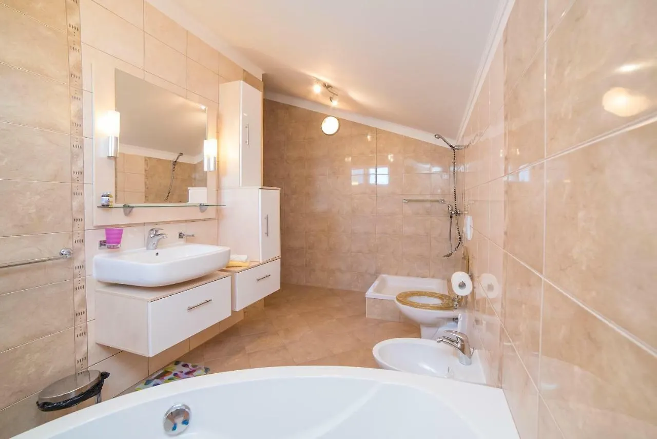 Captain'S Apartment Barbat na Rabu 0*,  Croatia
